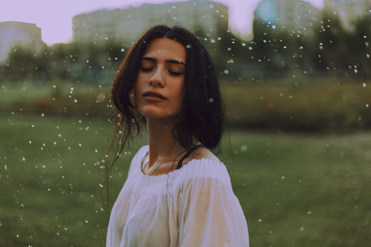 Benefits of using rain water in your hair